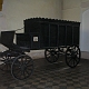 W domu pogrzebowym. Oryginalny XIX-wieczny karawan