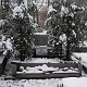 Na cmentarzu przy ul. Brackiej. Grób rodziców Juliana Tuwima.